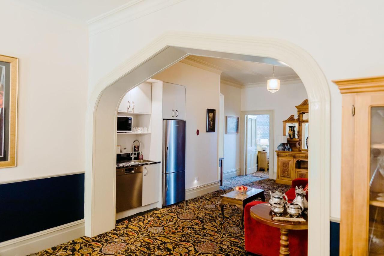 Casa Nova House Bed & Breakfast Oamaru Exterior photo