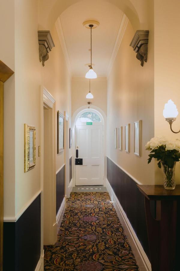 Casa Nova House Bed & Breakfast Oamaru Exterior photo