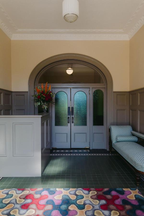 Casa Nova House Bed & Breakfast Oamaru Exterior photo