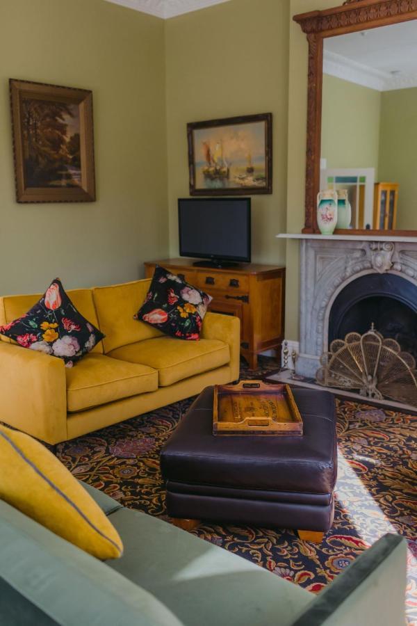 Casa Nova House Bed & Breakfast Oamaru Exterior photo