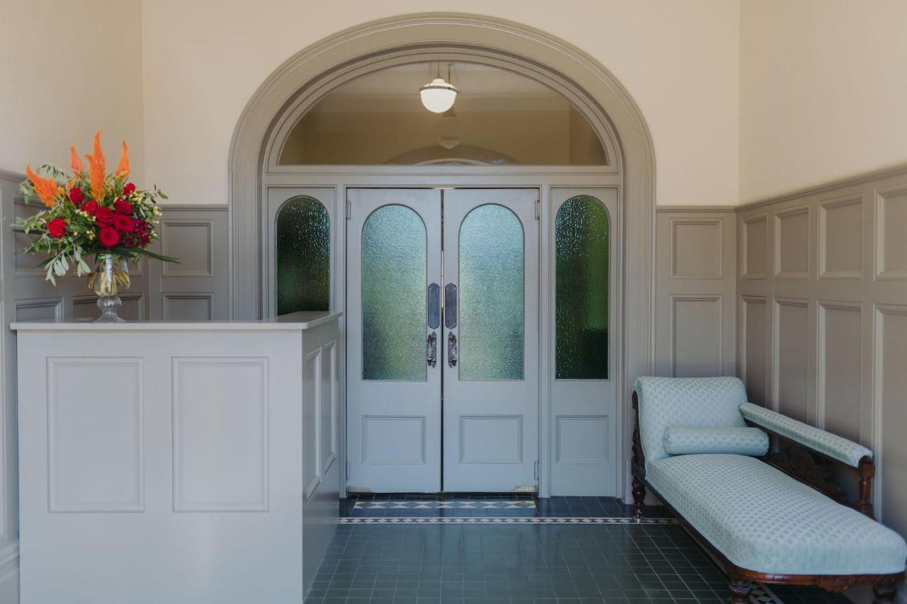 Casa Nova House Bed & Breakfast Oamaru Exterior photo