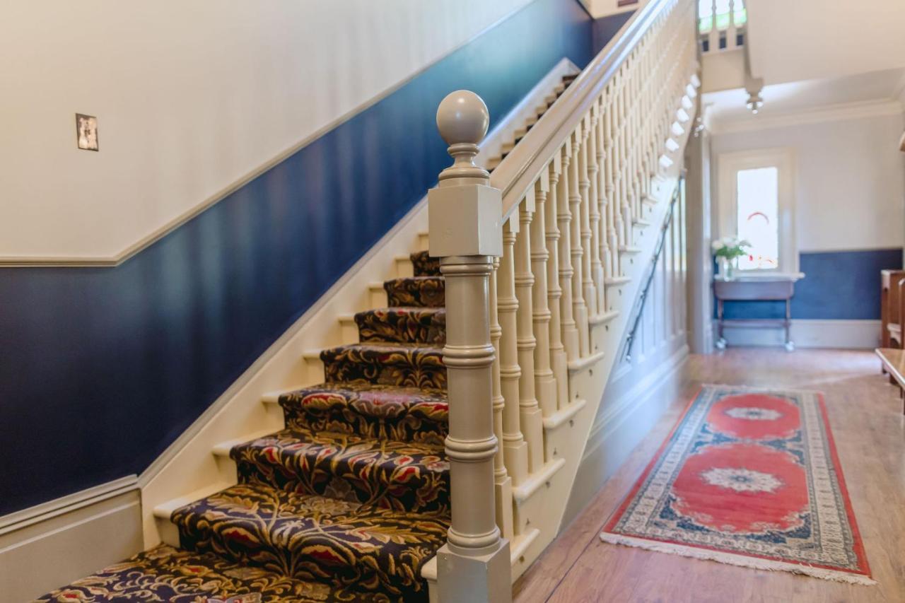 Casa Nova House Bed & Breakfast Oamaru Exterior photo